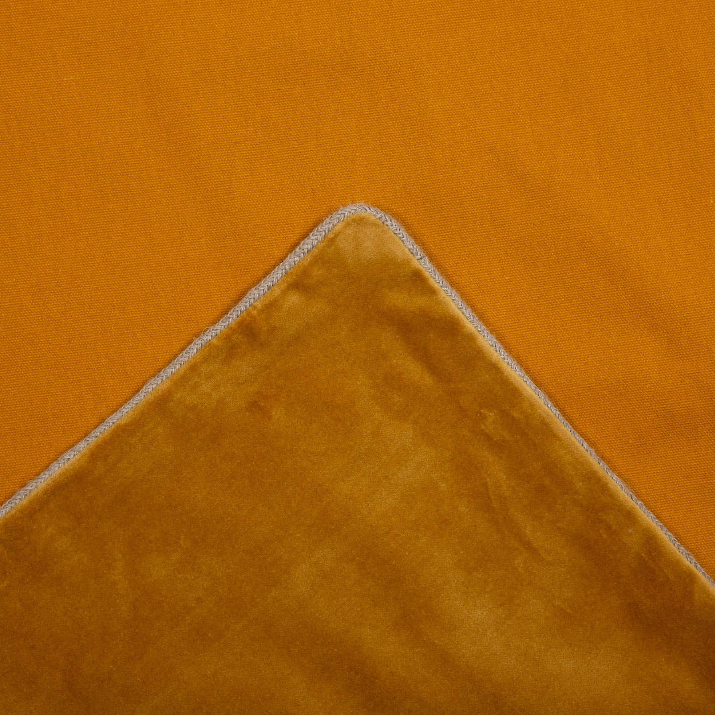 Funda Piecera Velvet New Delhi Chamois 85x200 cm