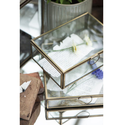 Caja de Vidrio con Manilla color Bronce 18x18 cm