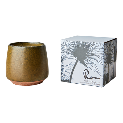 RO Vela aromática Mistletoe & Wine, color Oliva