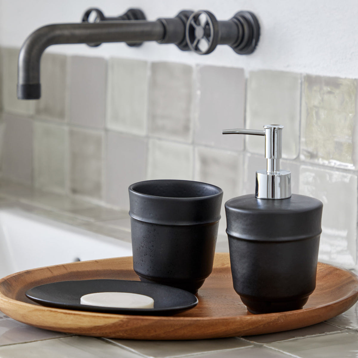Jabonera con Dispensador Riviera