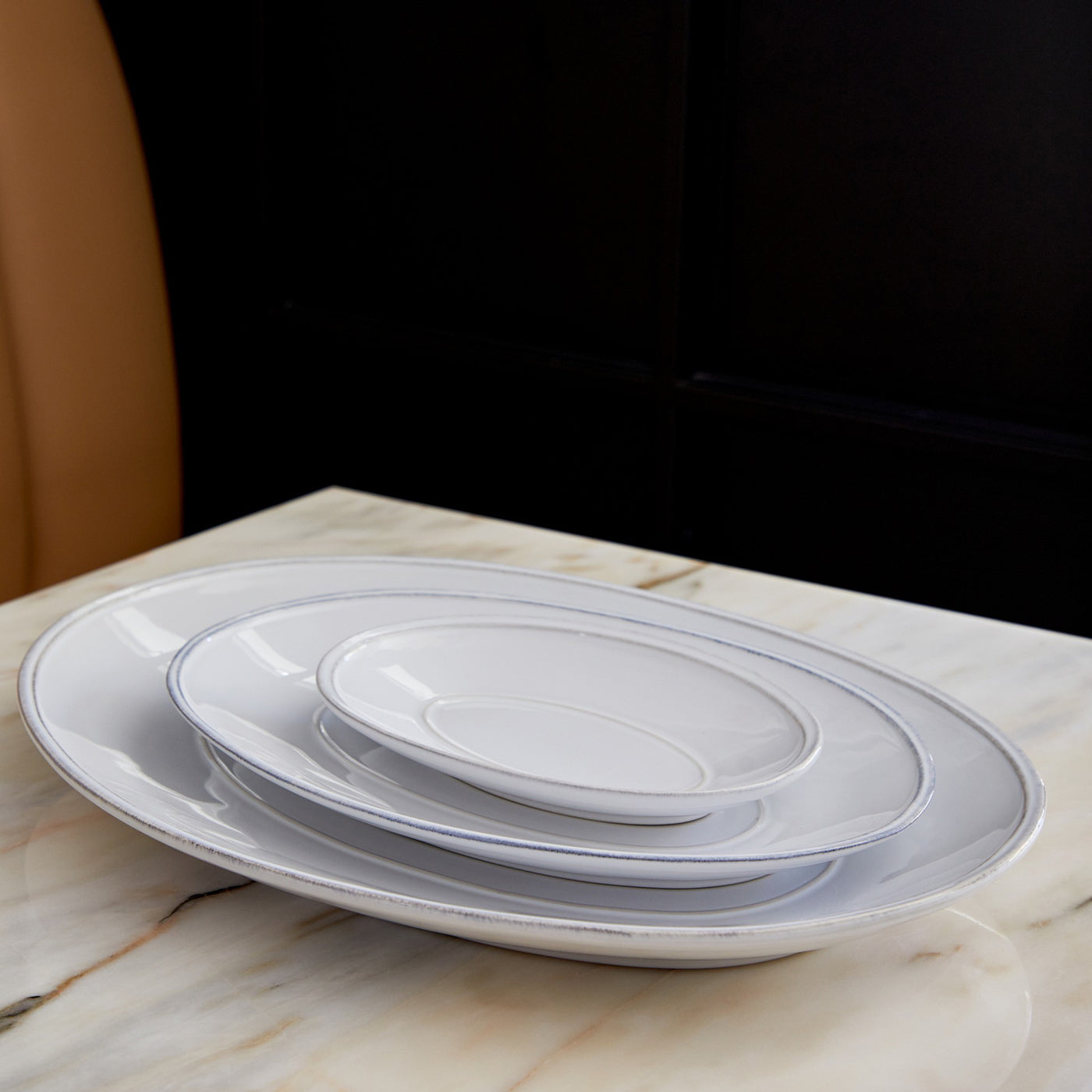 Plato Ovalado Friso 30 cm Blanco
