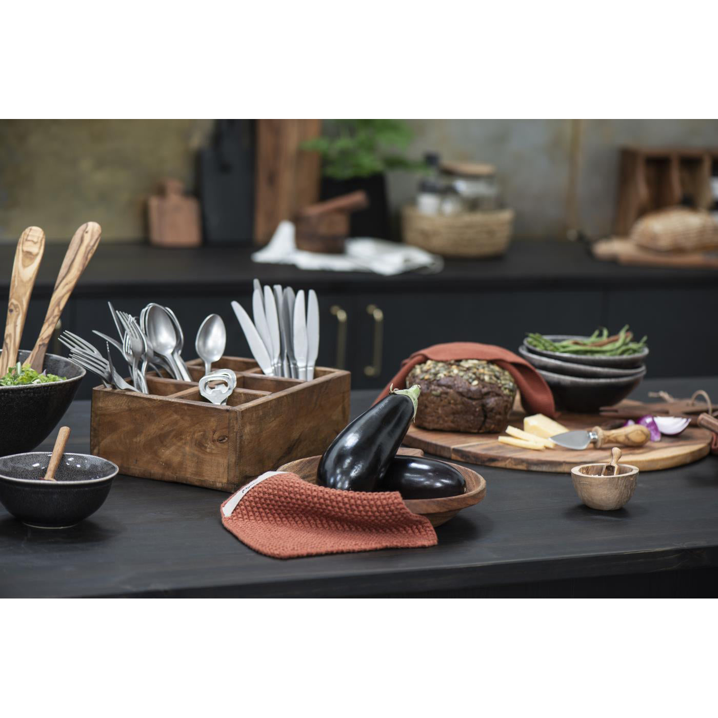 Caja de madera con 6 compartimentos